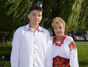 Галина Тарасова з онуком Михайлом